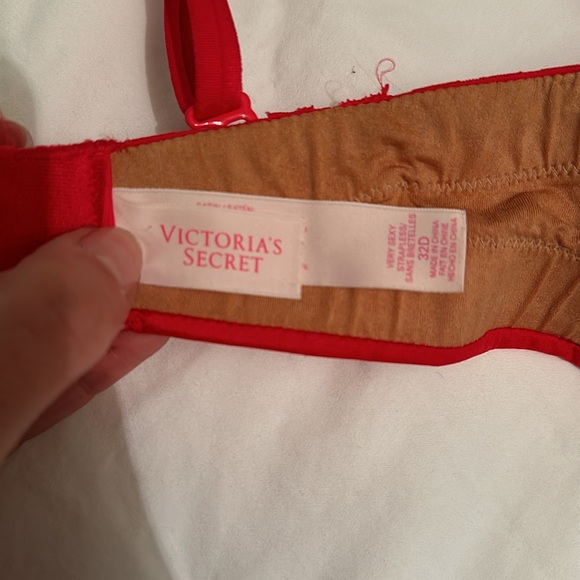 Victoria’s Secret bra - Picture 3 of 4